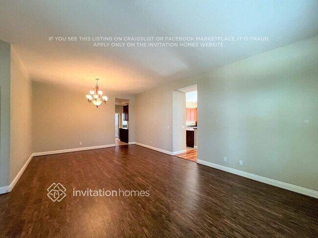 Foto del edificio - 1118 Lawrence Ln