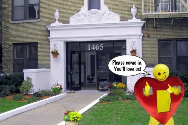 Building Photo - Pineda Apartments