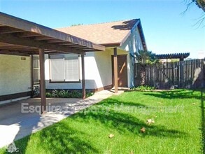 Building Photo - 5219 Meadowview Dr