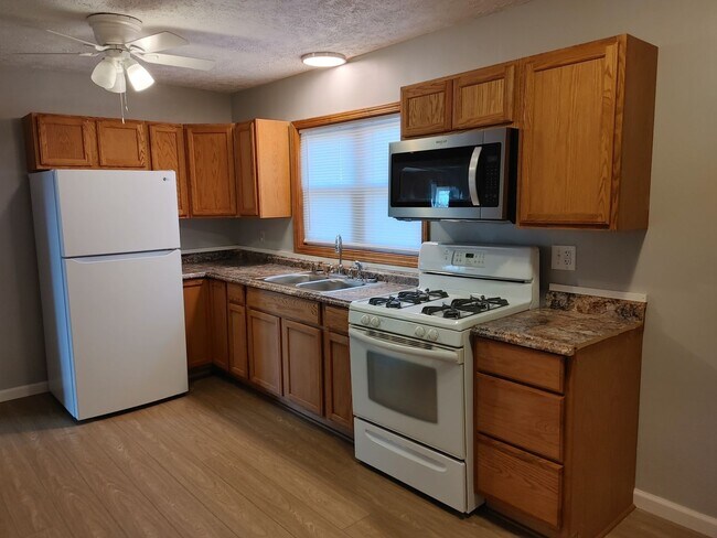 Foto del edificio - 1400 Newberry Dr