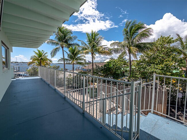 Foto del edificio - 304 E Ocean Ave