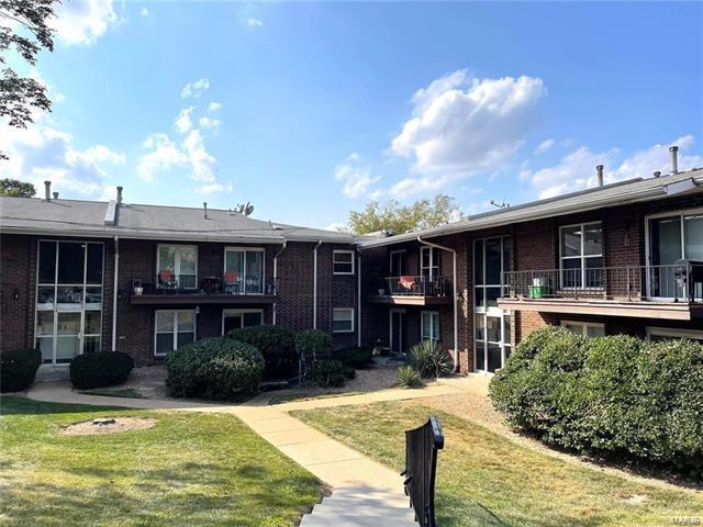 Primary Photo - 10368 Forest Brook Ln