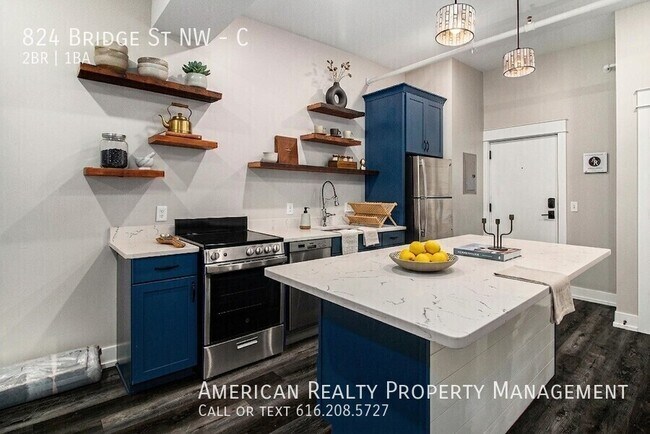 Foto del edificio - 824 Bridge St NW