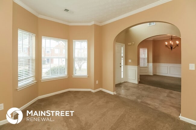 Building Photo - 6488 Snowden Dr