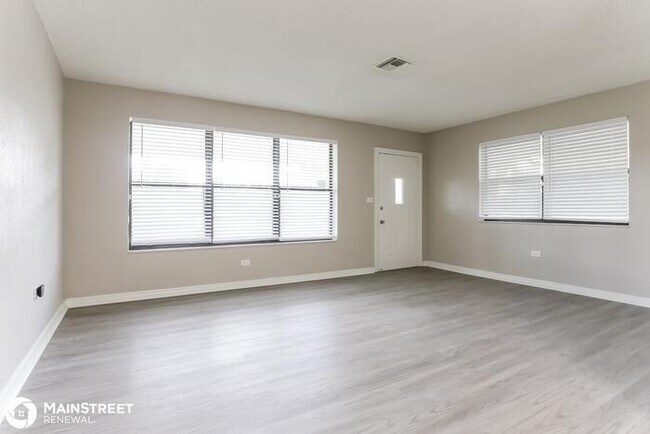Building Photo - 2649 Pine Tree Dr, Miramar, FL 33023