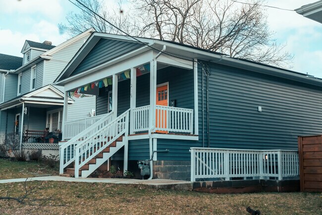 Foto del edificio - 1015 Evarts St NE
