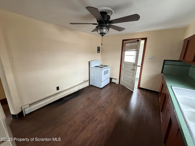 Foto del edificio - 149 Tompkins St