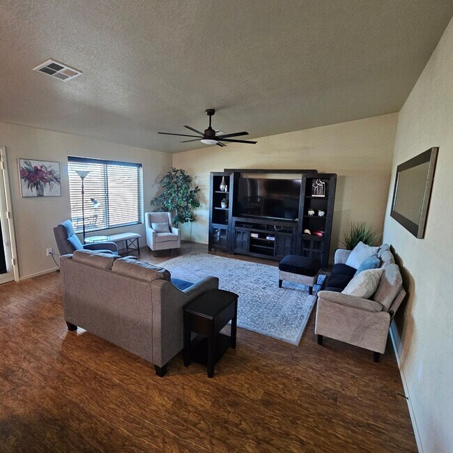 Building Photo - 4174 S Sunflower Dr