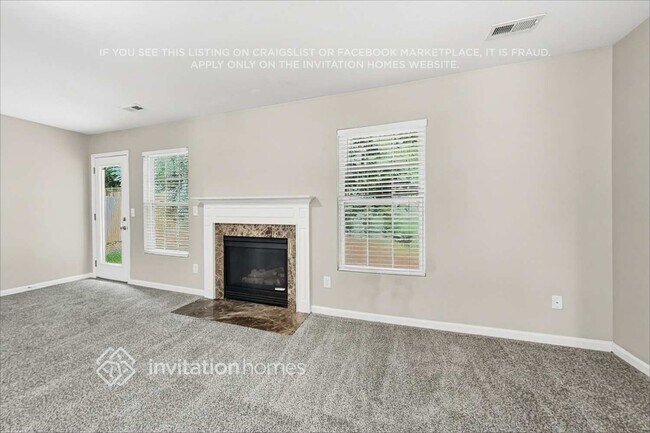 Foto del edificio - 3714 Horseshoe Farm St