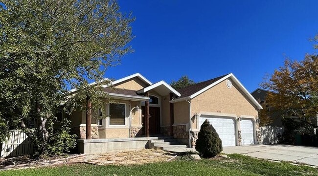 Foto del edificio - 6363 Murray Bluffs Dr
