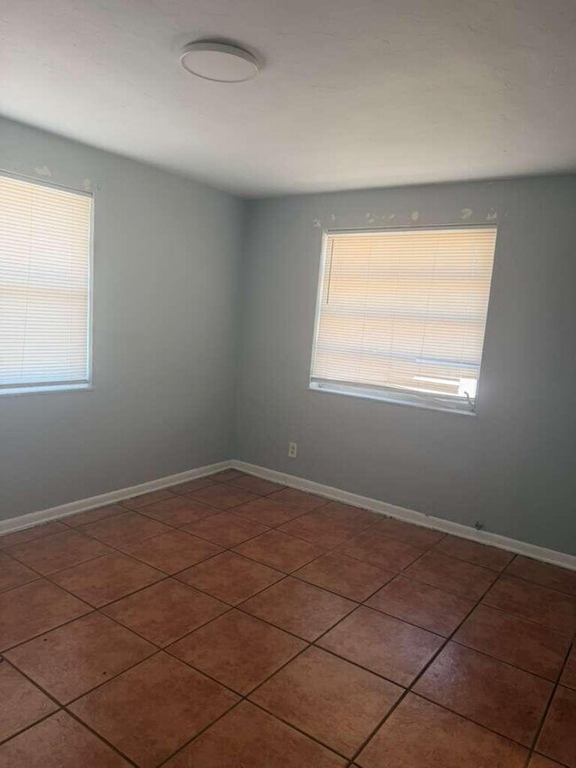 Foto del edificio - 314 Douglass Ave