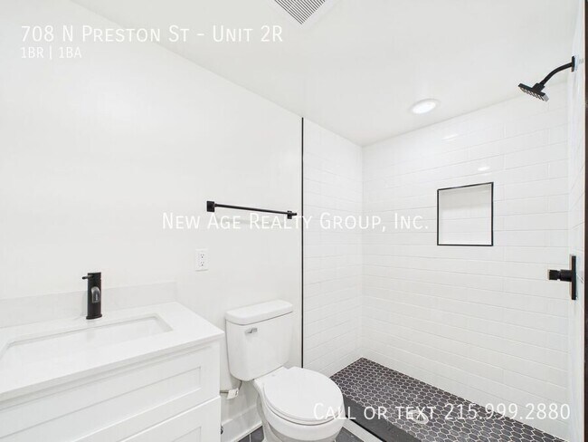 Building Photo - 708 N Preston St
