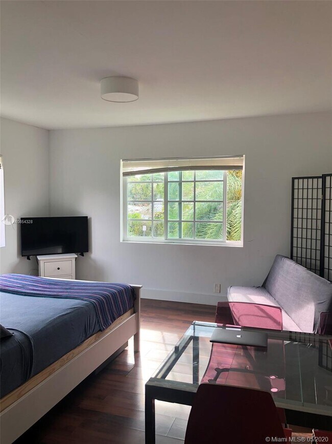 Foto del edificio - 2843 Sheridan Ave