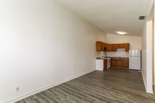 Foto del edificio - 2199-2199 Amherst Ave