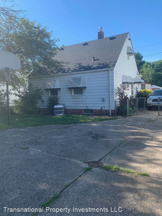 Building Photo - 3 br, 2 bath House - 20560 Fuller Ave