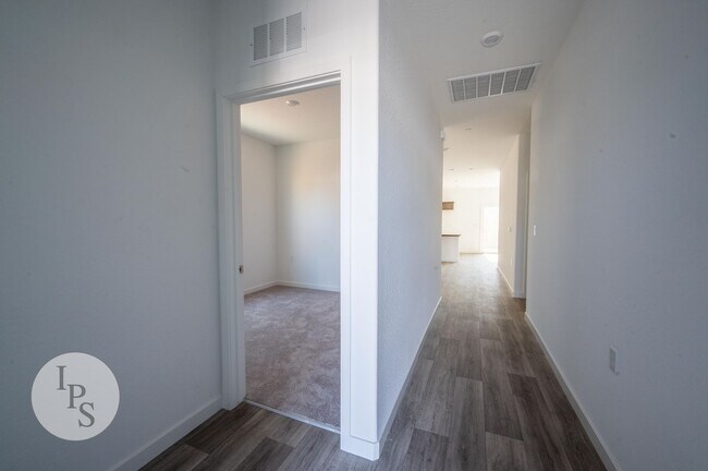 Foto del edificio - BRAND NEW CUSD Fresno Home, 3BR/2BA - Lots...