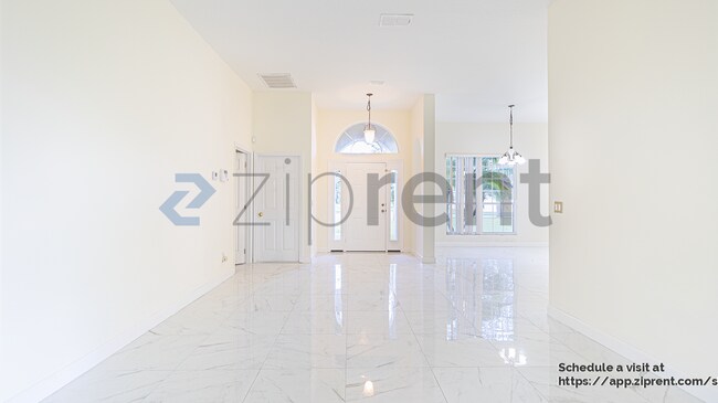 Foto del edificio - 2732 Wingfield Pl