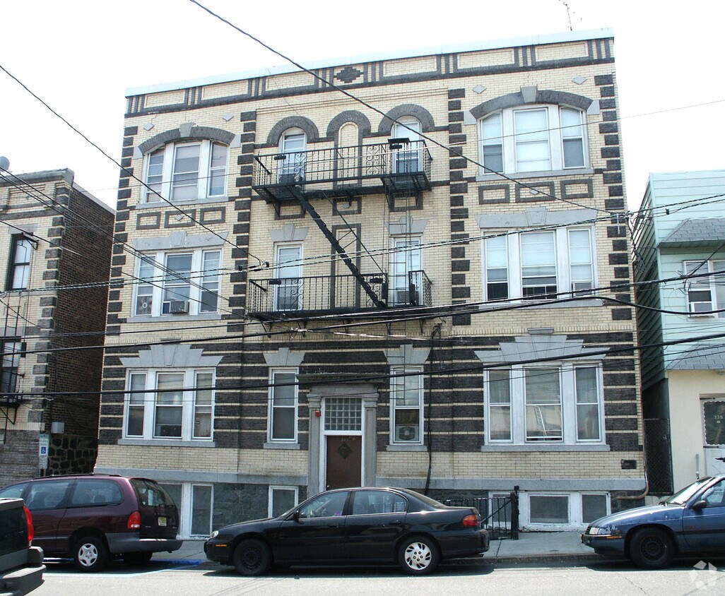 Building Photo - 335--337 71st St