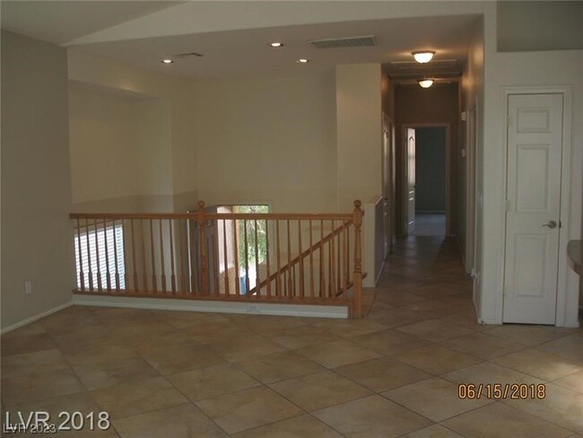 Foto del edificio - 5122 Echo Shire Ave