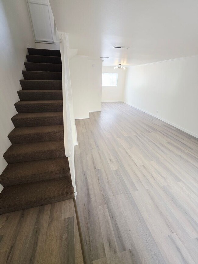 Foto del edificio - 12835 Kling St