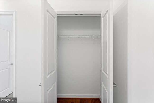 Foto del edificio - 155 Potomac Passage