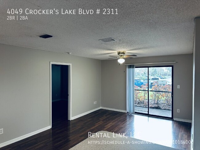 Foto del edificio - 4049 Crockers Lake Blvd