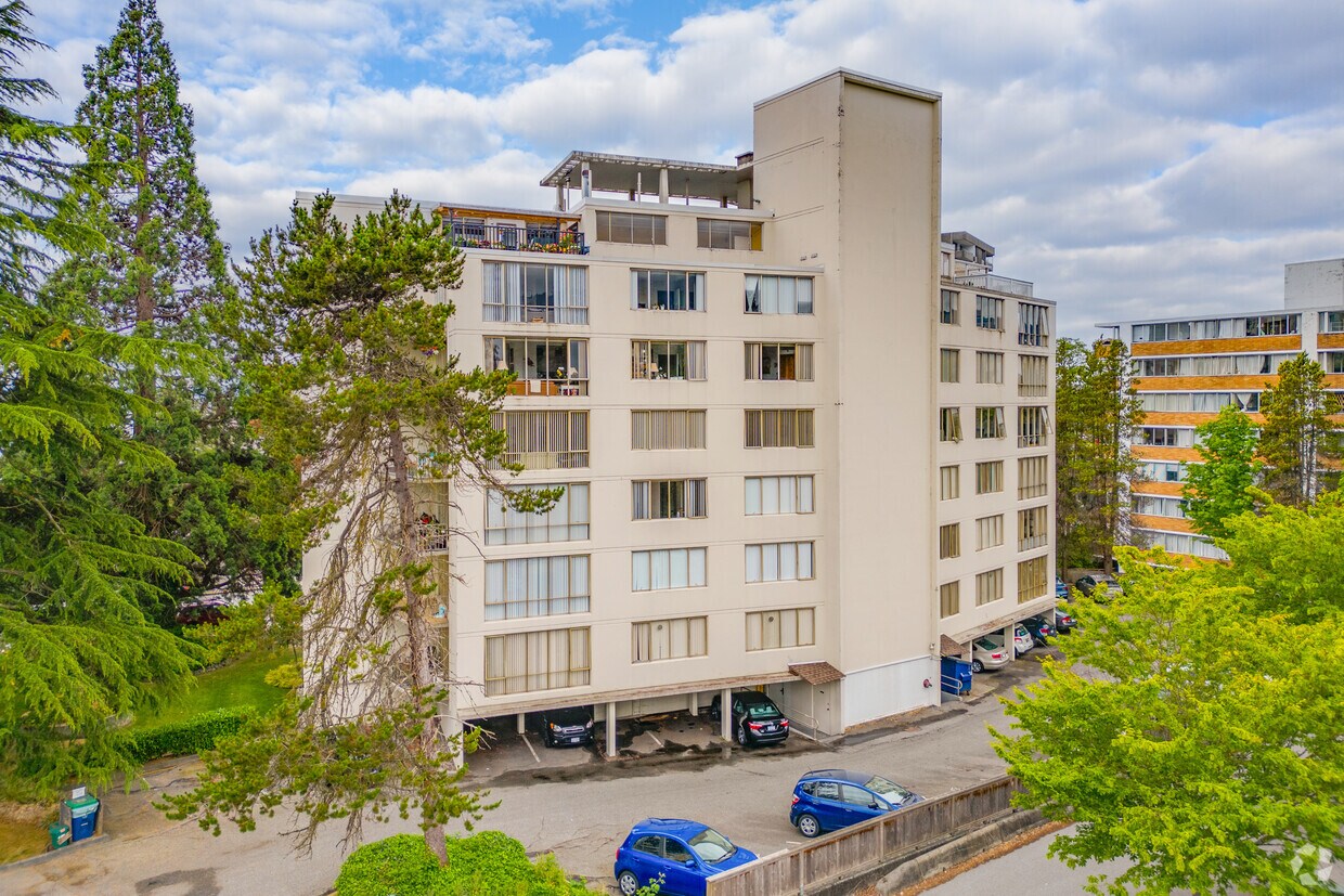 Building Photo - Westwind Apartments  