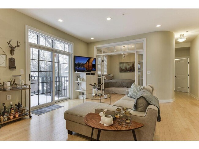 Foto del edificio - 3125 Inglewood Ave S
