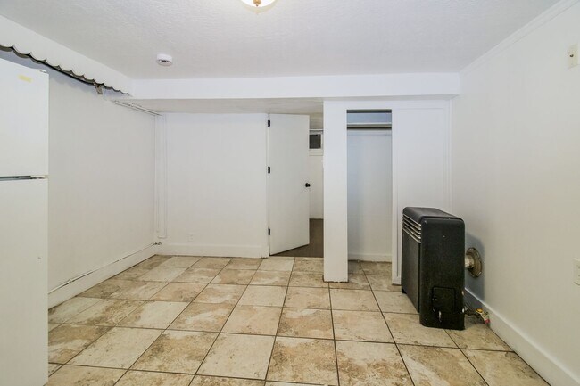 Foto del edificio - 2332 Eccles Ave