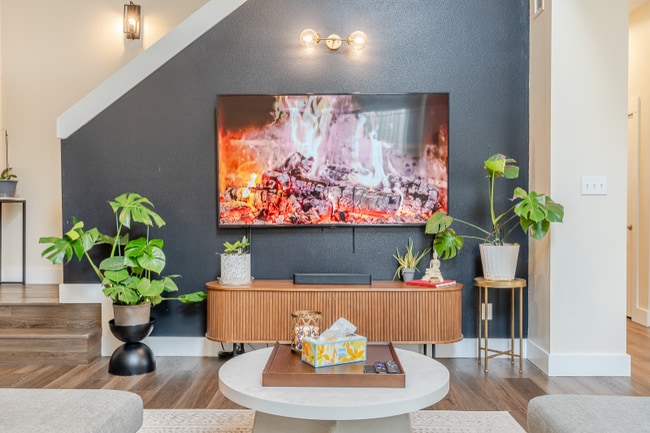 Foto del edificio - 409 Hideaway Ln