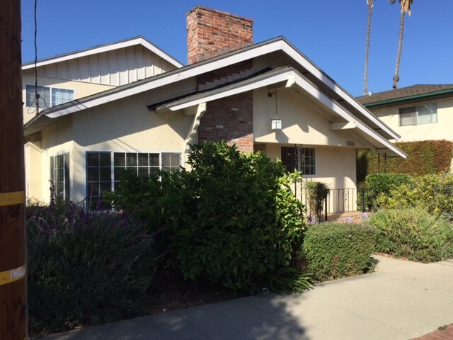Building Photo - 1308 Laguna St