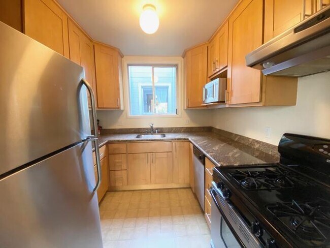 Building Photo - 1 bedroom in San Francisco CA 94117
