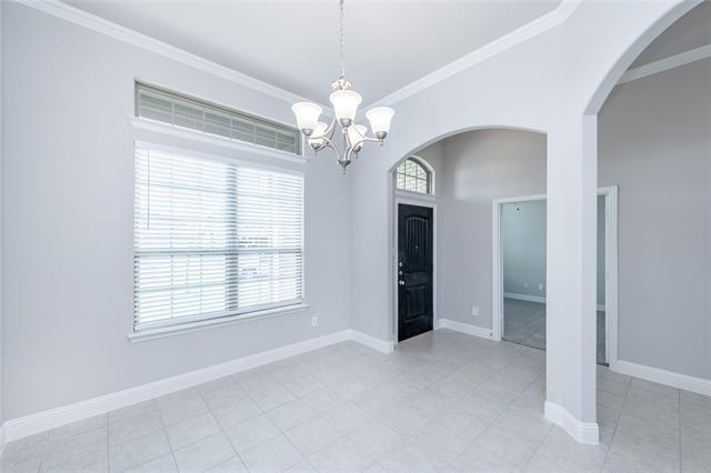 Foto del edificio - 324 Eagle Ridge Rd
