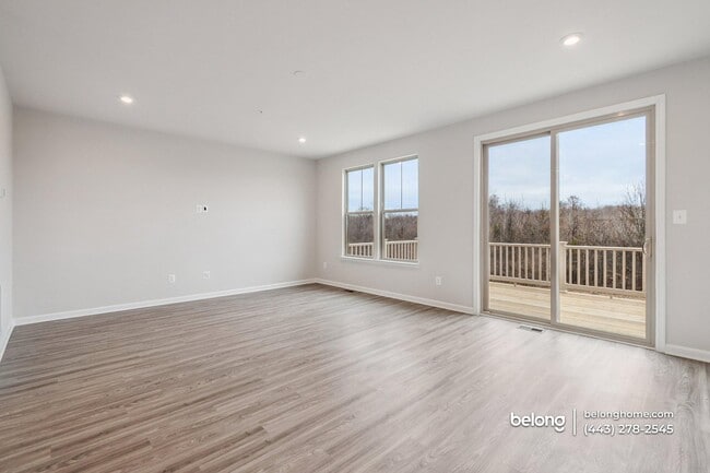 Foto del edificio - 3429 Saint Robin Ln