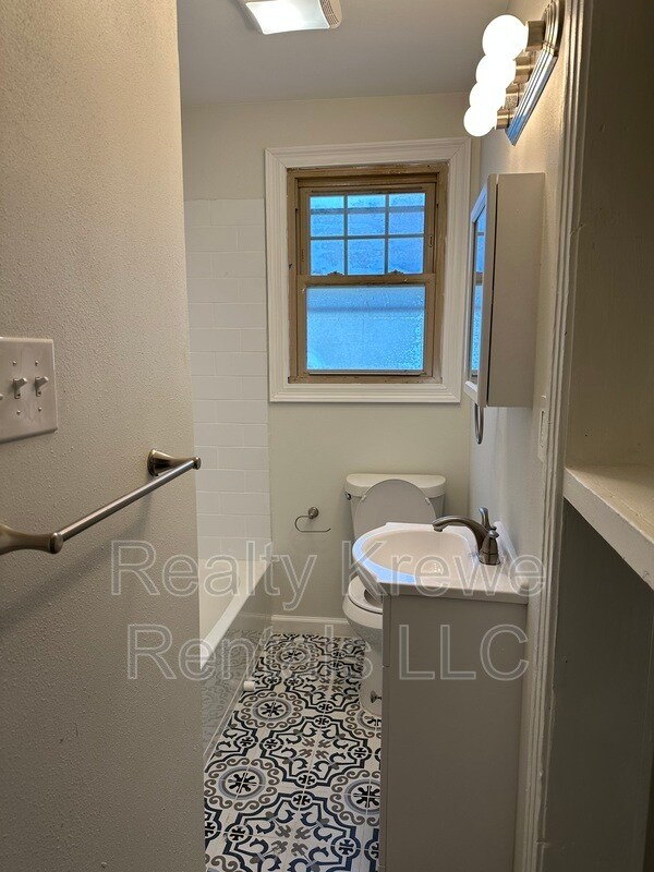 Building Photo - 4103 Gibson St