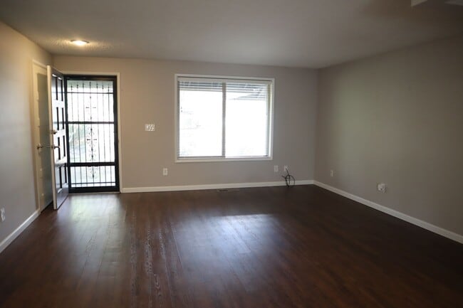 Foto del edificio - 10111 NE Tanglewood Dr