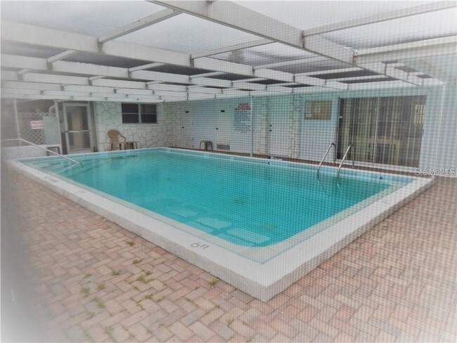 Foto del edificio - 9814 Hidden Ln