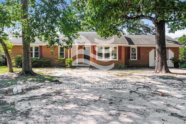 Building Photo - 205 Reseda Dr