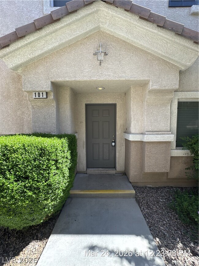 Building Photo - 2391 Koho Dr