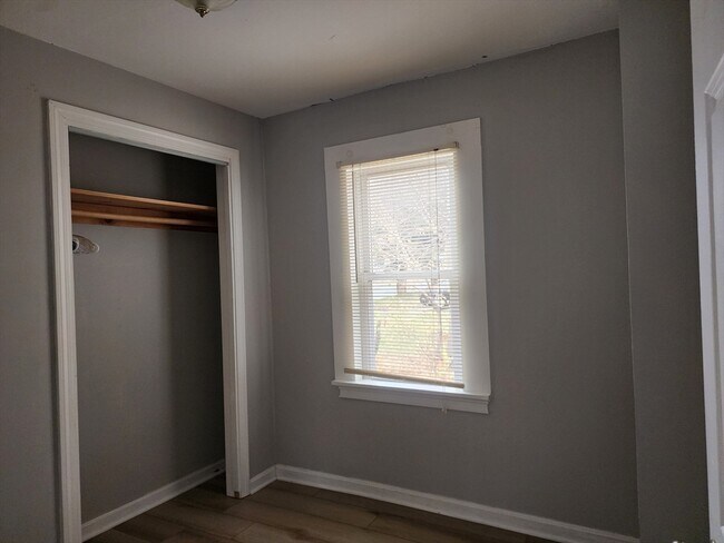 Foto del edificio - 100 Wyman St