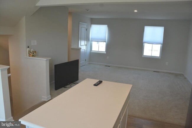 Building Photo - 14 Tadpole Landing Rd