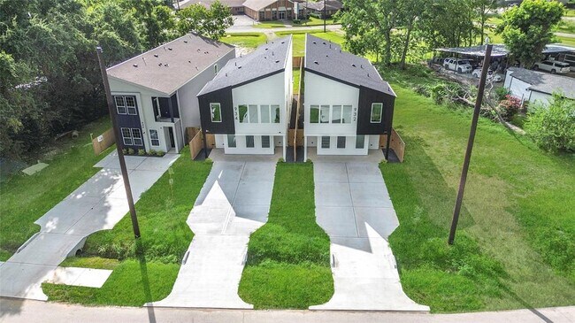 Foto del edificio - 932 South Ln