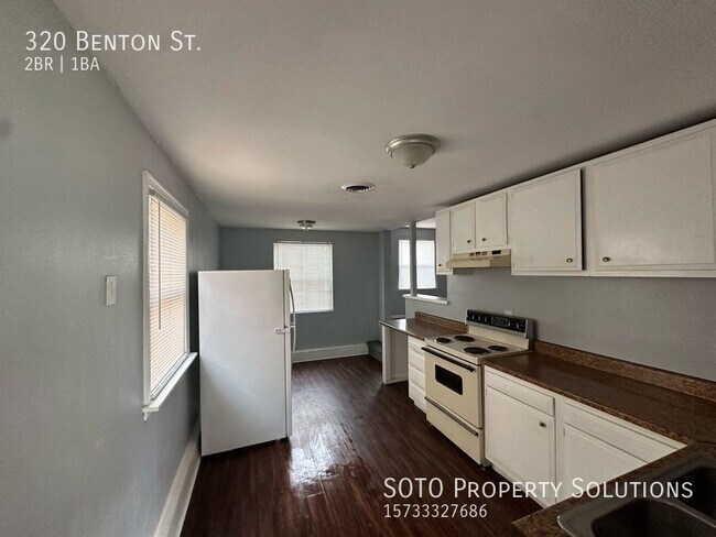 Building Photo - 2BD/1BA w/Bonus Room, Pet-friendly House i...