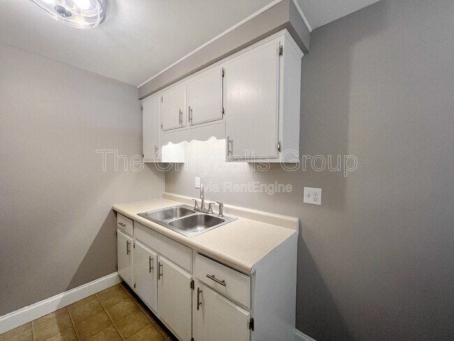 Foto del edificio - 1443 Catherine St