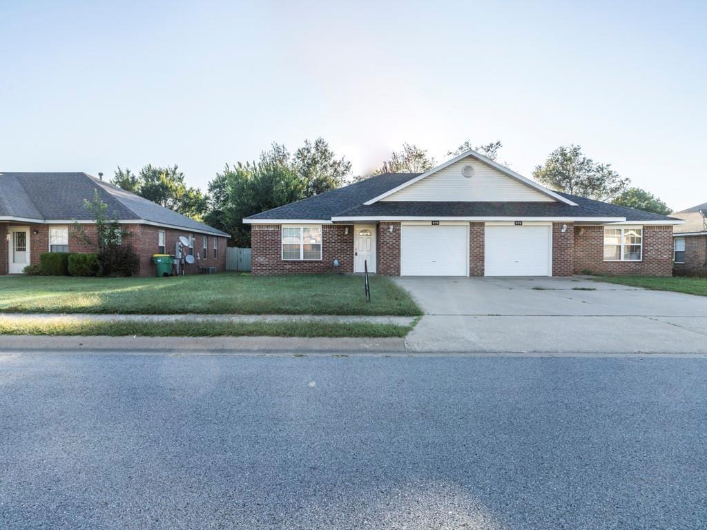 672 Appleridge Dr, Centerton, AR 72719 Townhome Rentals in Centerton