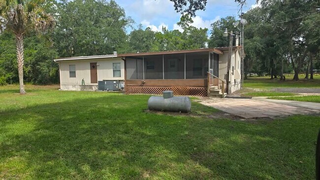 Building Photo - 14164 E Hwy 316
