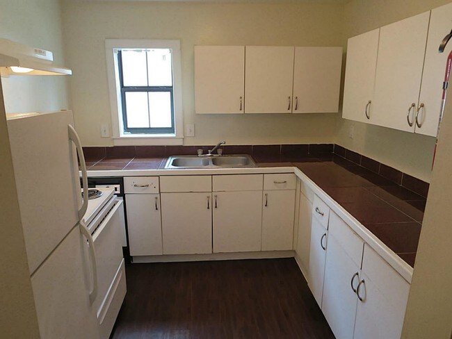 Building Photo - 3629 N Macgregor Way