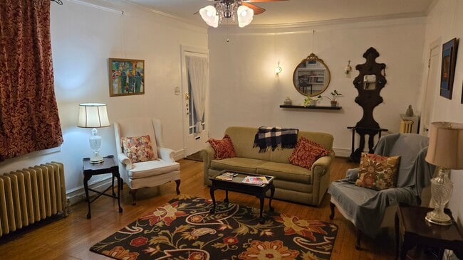 Living Room - 4224 Chamberlayne Ave