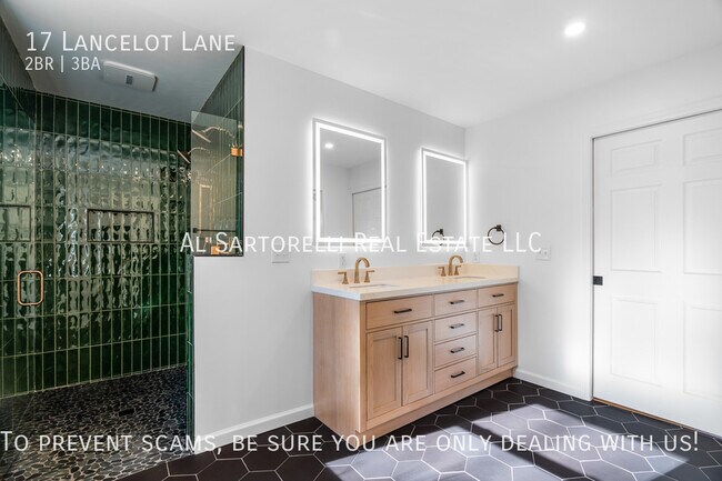 Foto del edificio - 17 Lancelot Ln