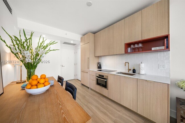 Foto del edificio - 90 NE 32nd St
